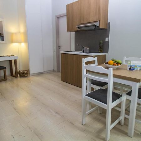 Elia Stalos Apartments Екстер'єр фото