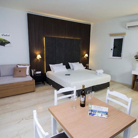 Elia Stalos Apartments Екстер'єр фото