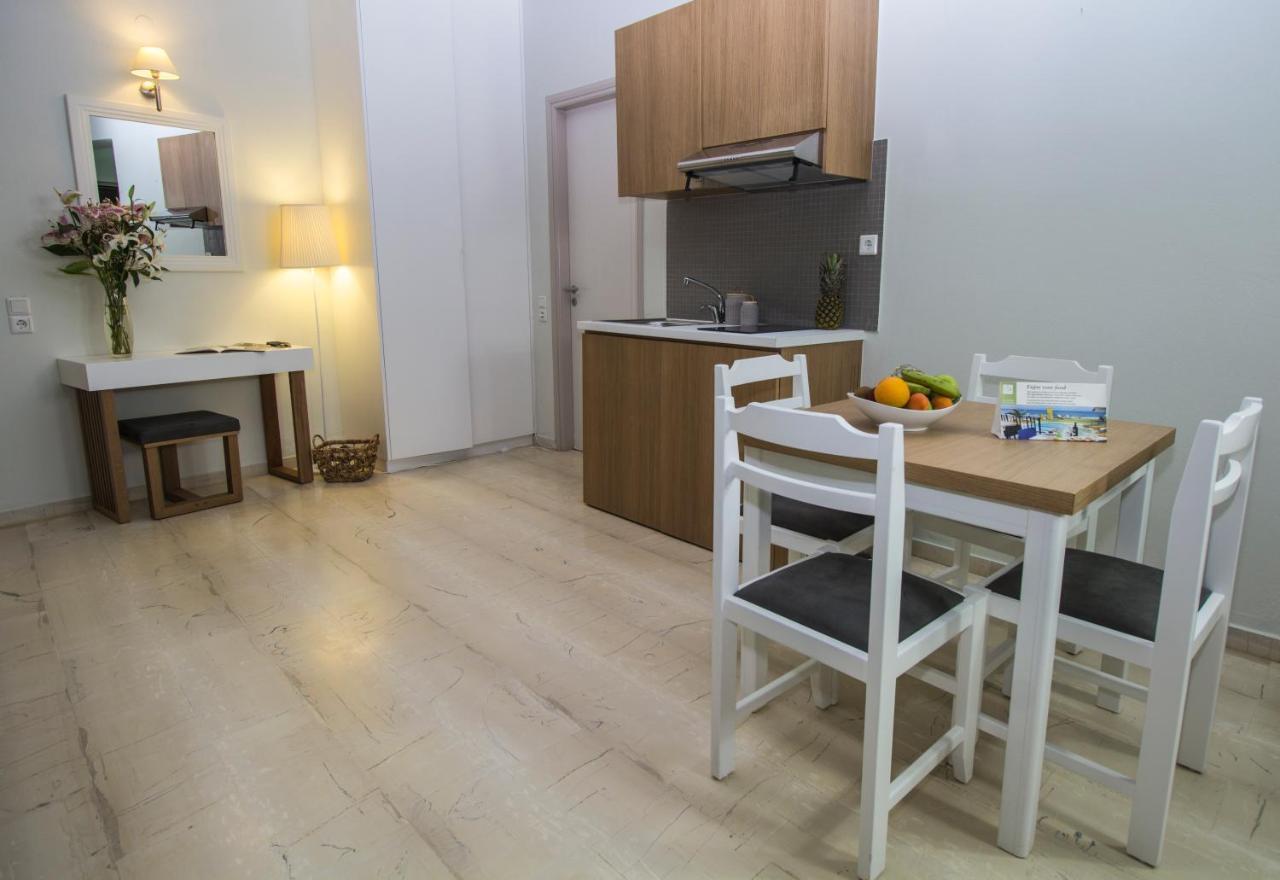 Elia Stalos Apartments Екстер'єр фото